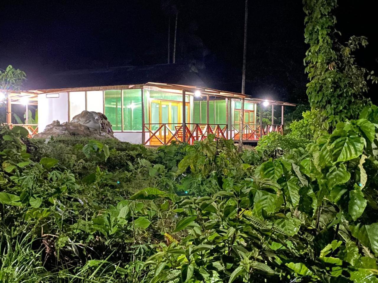 Amazon Acai Lodge Летісія Екстер'єр фото